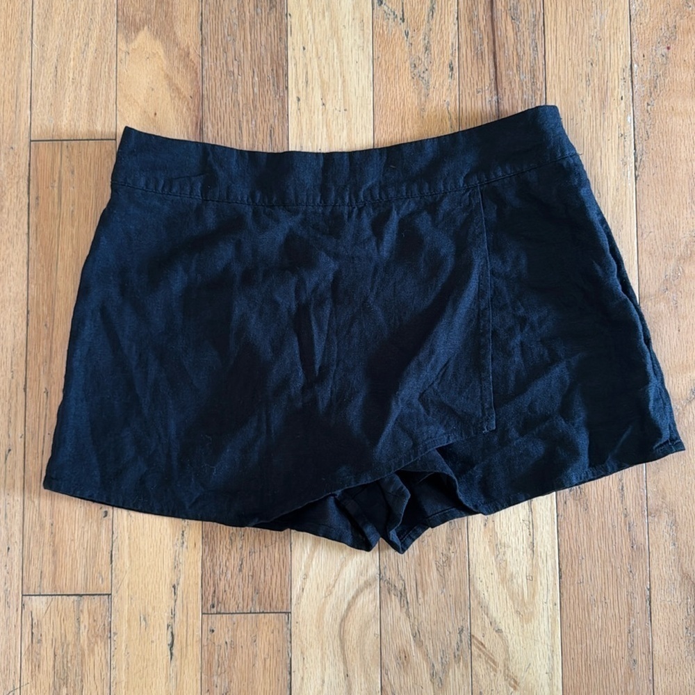 GAP | black linen blend skort | with side zip | size 4